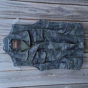 Camo Vintage Cargo Vest